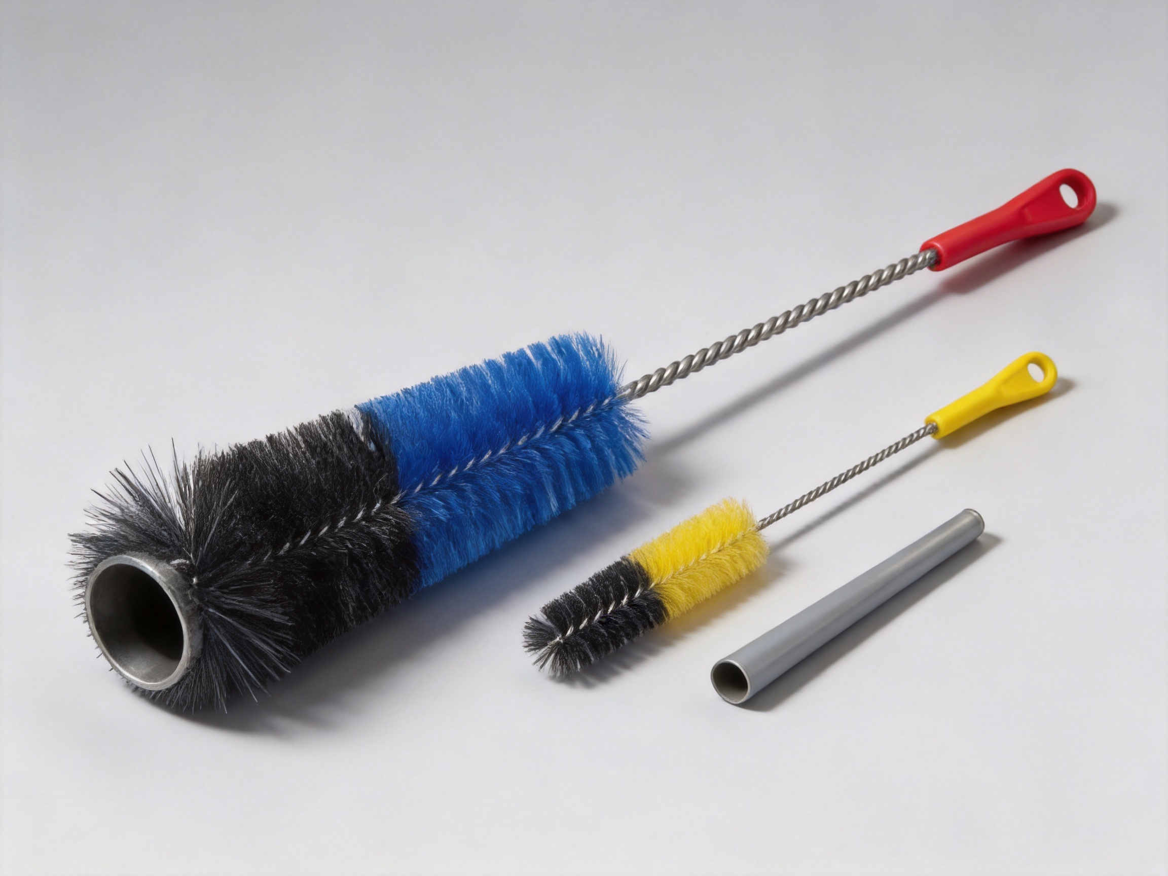 Dual-Section Pipe Cleaner Brush for Variable-Diameter Cleaning